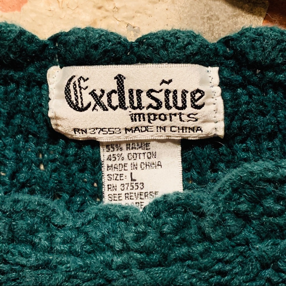 Vintage Hunter Green Sweater Scallop Detail - Picture 3 of 6